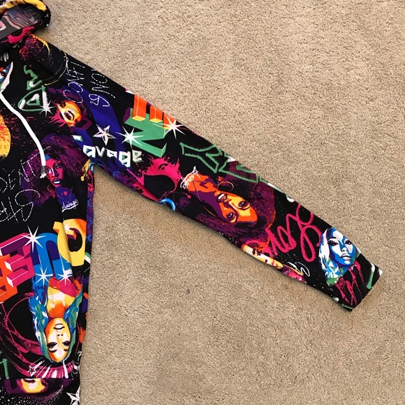 NYC Urban Graffiti Hoodie Jacket Women Size Small Black Multi Color Rap Soul Hip - Picture 6 of 10